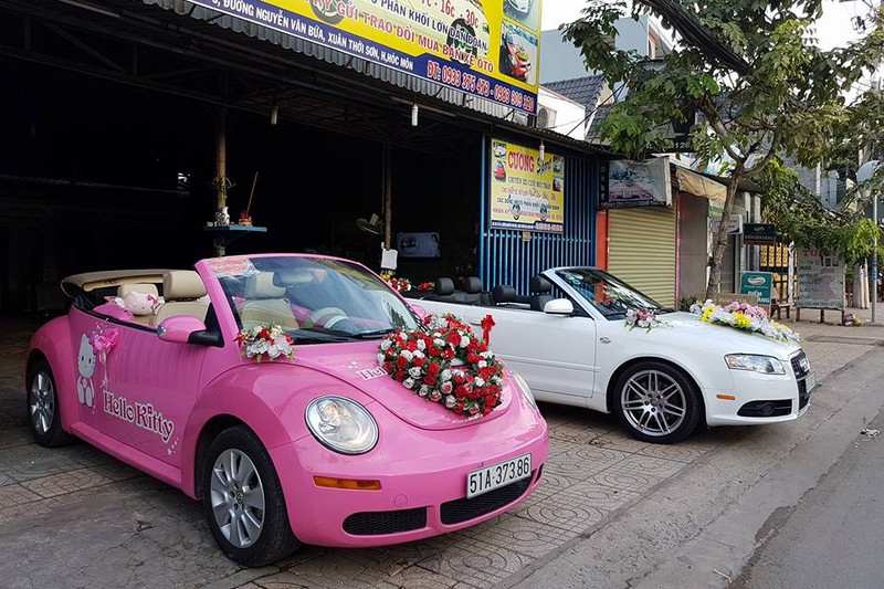 “Con bo” Volkswagen Beetle Hello Kitty ruoc dau tai Sai Gon